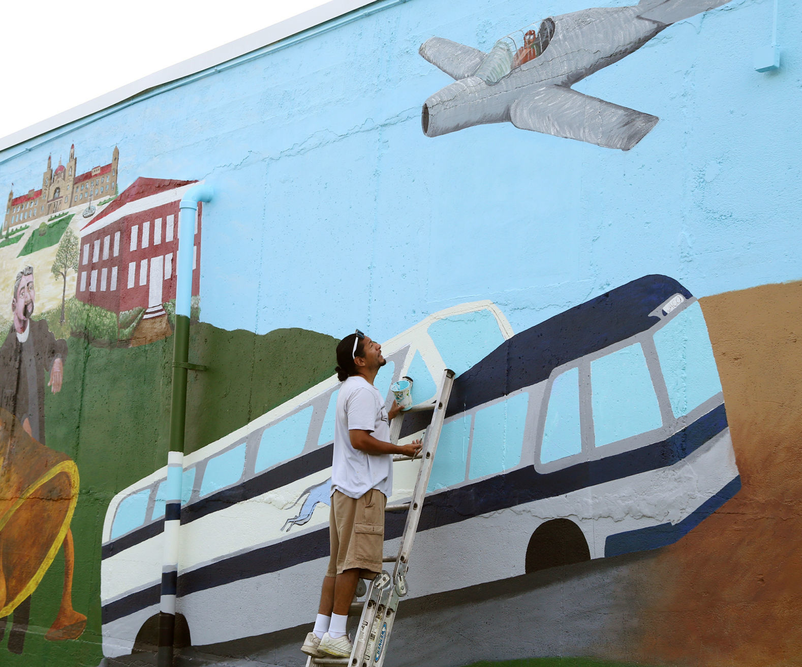 Diversified mural